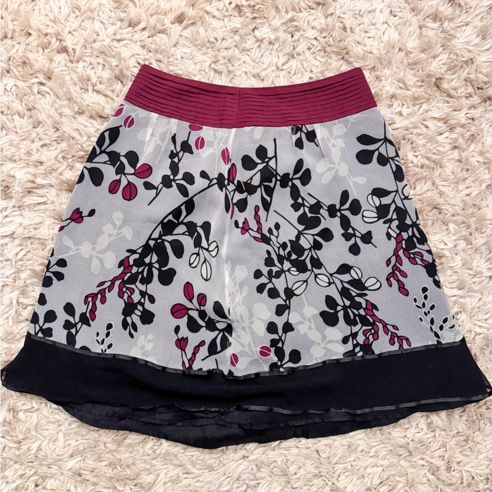 Tristan Red and Black Bubble Silk Mini Skirt Floral print Size 4